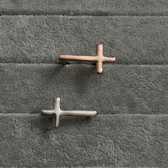 Cross Rings (8) - Picture 3 of 3